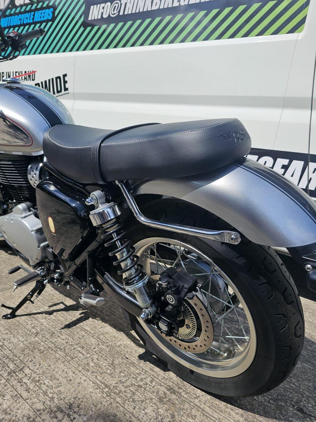BSA Gold Star 650 - Dawn Silver