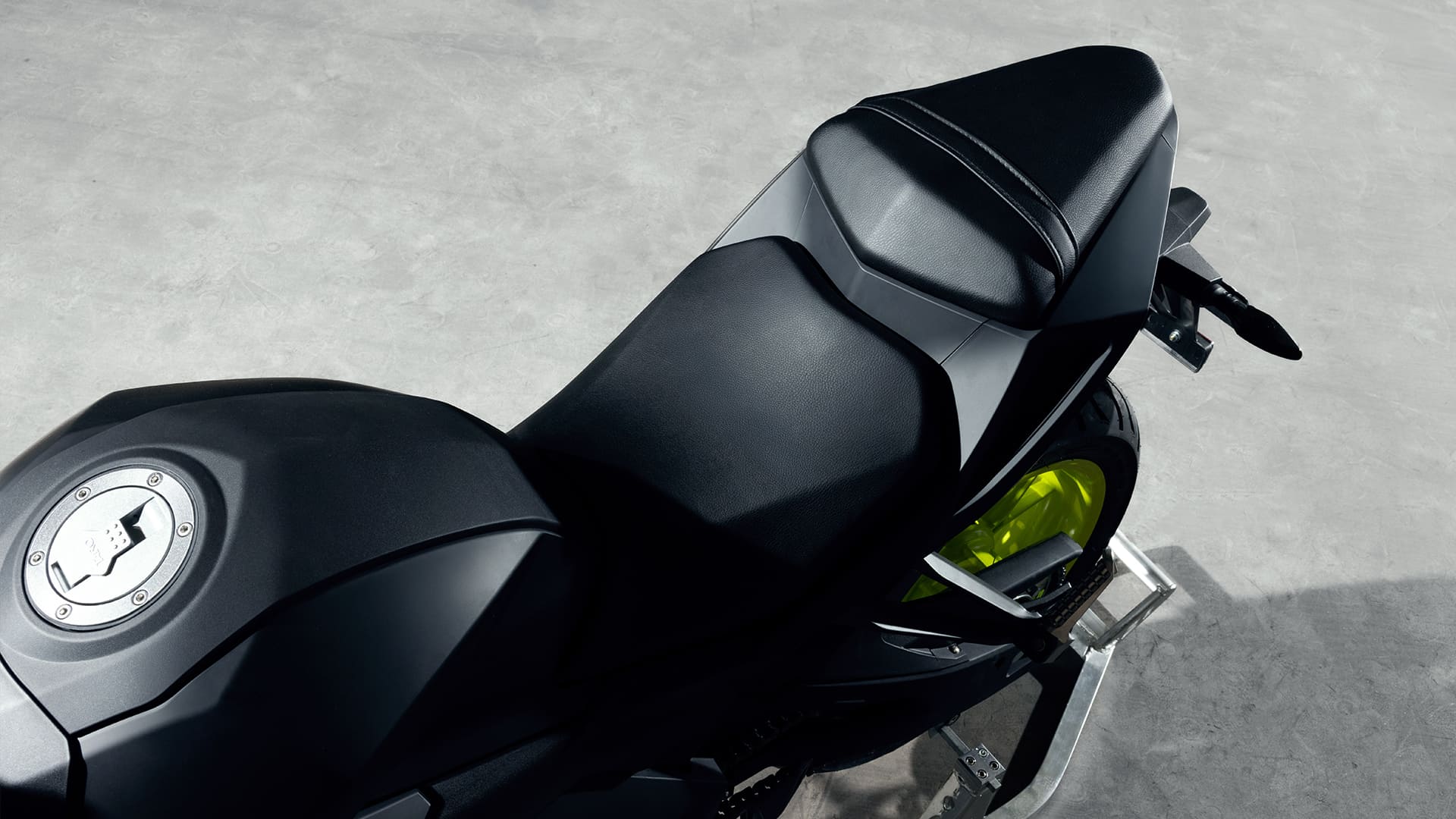 Lexmoto LXS 125 - Black Volt
