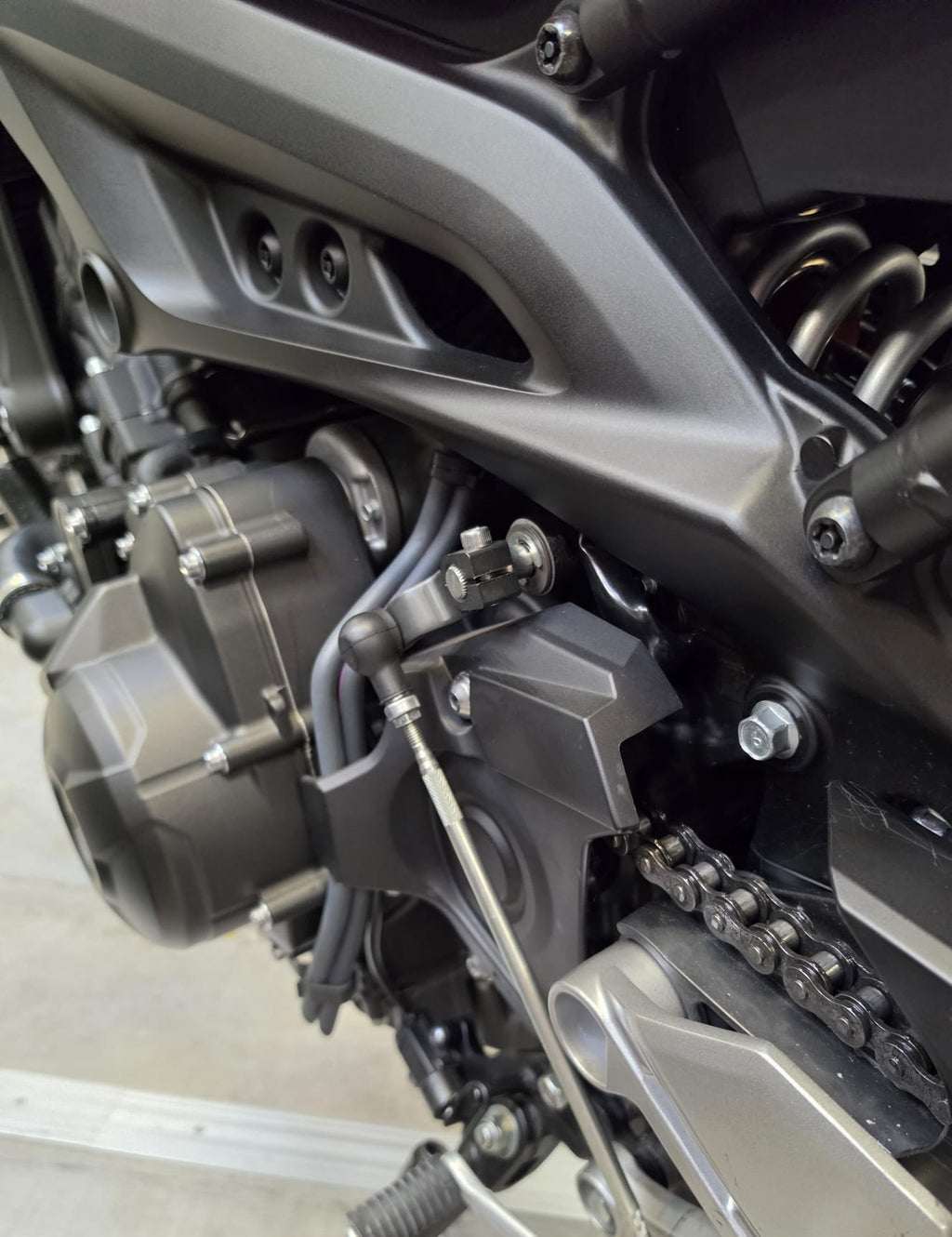 Yamaha XSR900 - Red