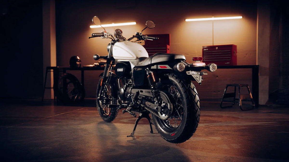 Lexmoto R66 125 - Black or Ivory