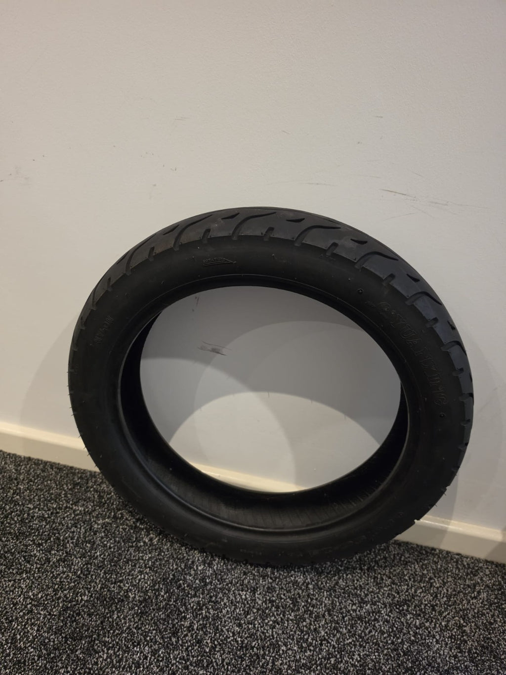 90/90/14 YUANXING PART WORN MOTORCYCLE TYRE