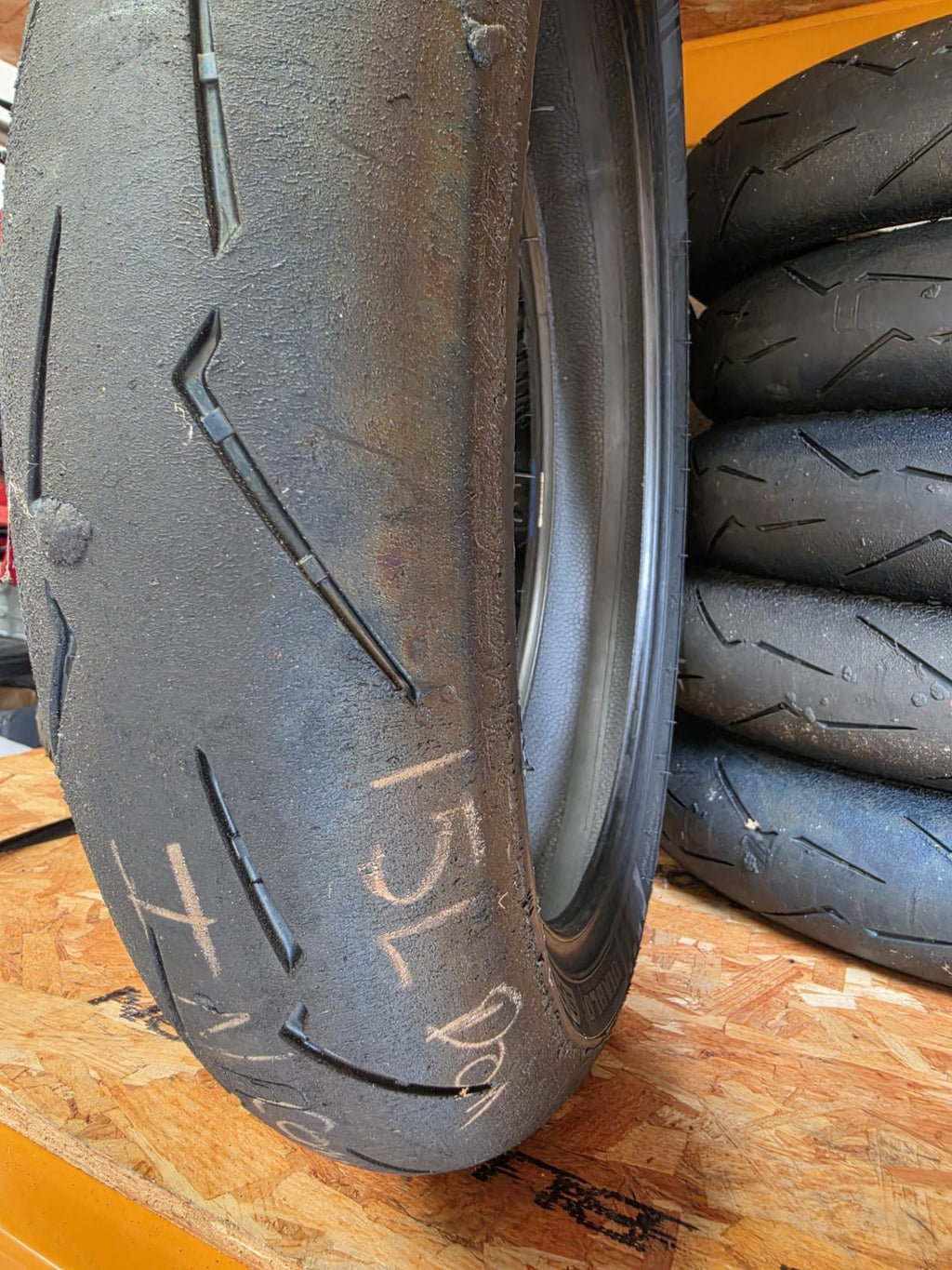 Pirelli Diablo Supercorsa SC1 V4 120/70-17 Grade A worn front BSB scrub tyre