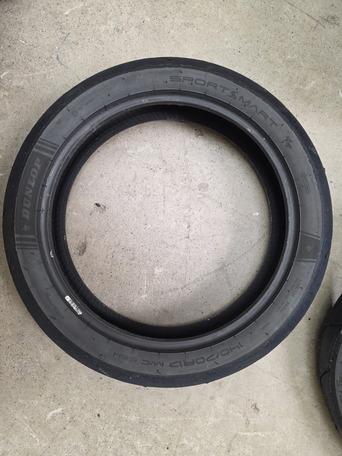 Dunlop SportSmart TT- grade A tyres