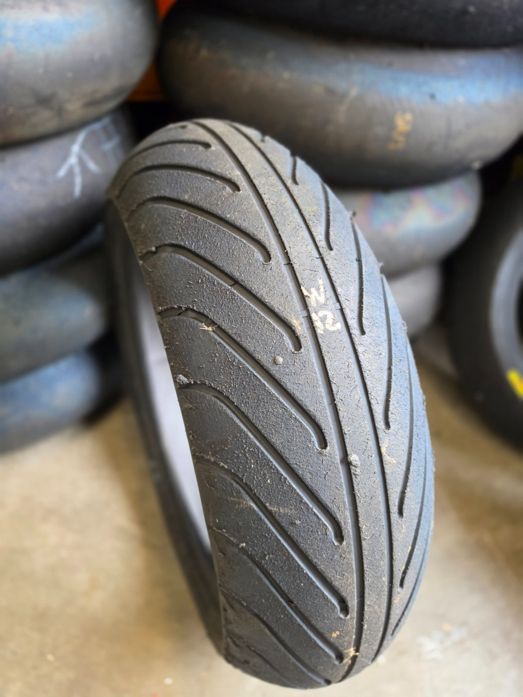 Pirelli Diablo Wet 200/60-17 part worn rear BSB scrub tyre, max feel W12