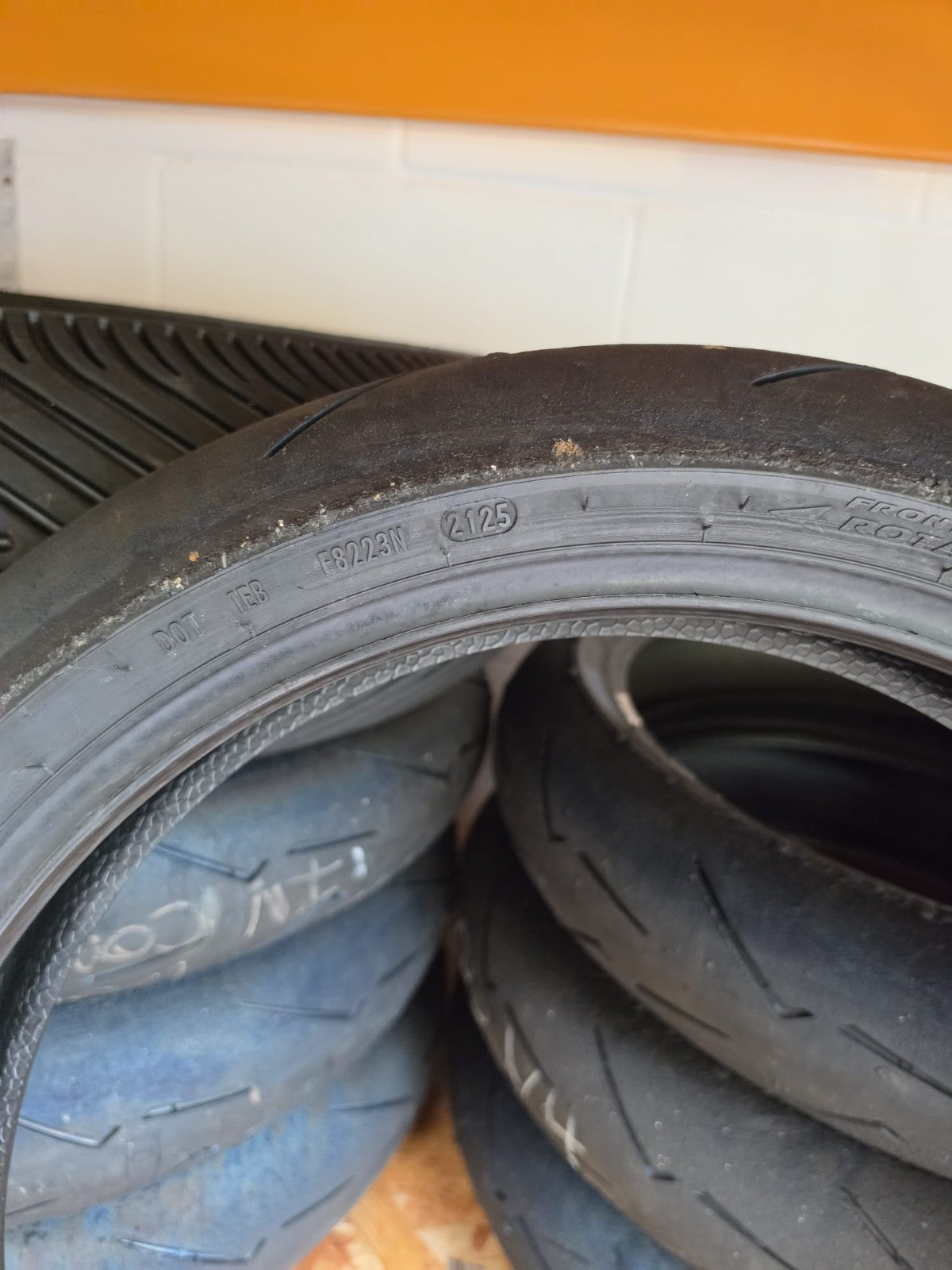 Pirelli Diablo Supercorsa SC1 V4 120/70-17 part worn front BSB scrub tyre