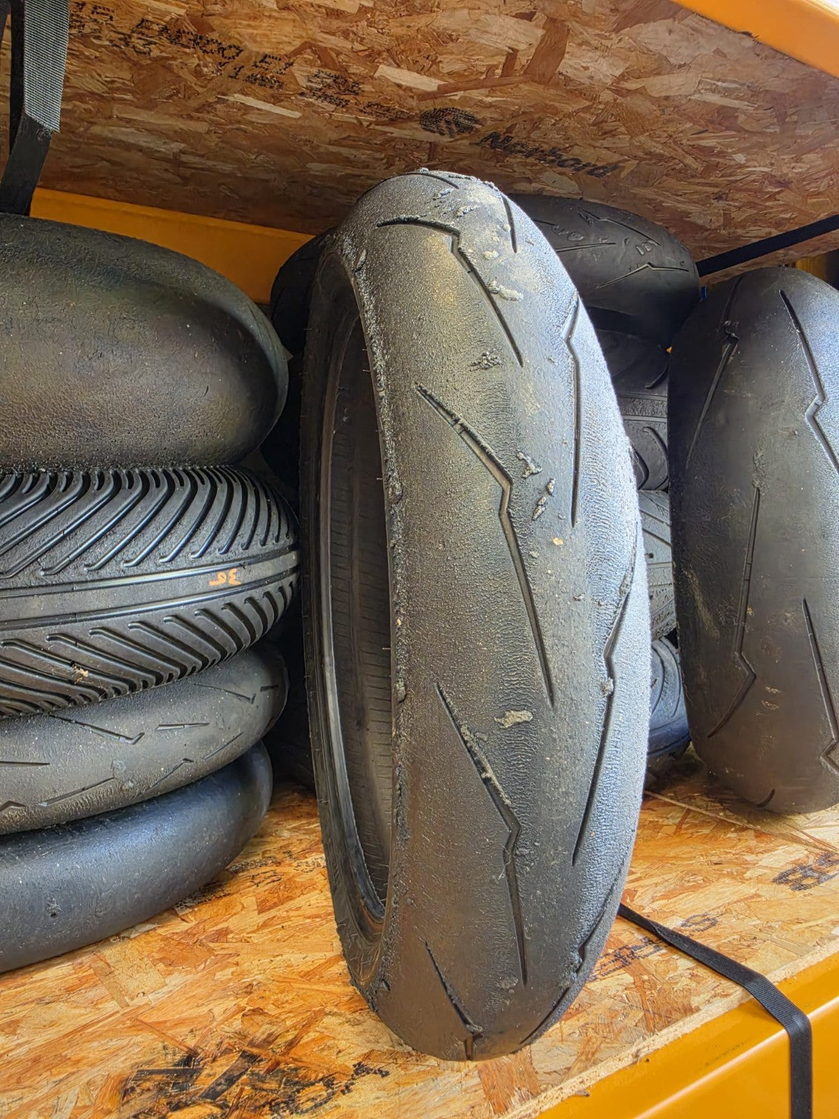 Pirelli Diablo Supercorsa V3 SC1 120/70-17 Part Worn Front BSB Scrub Tyre