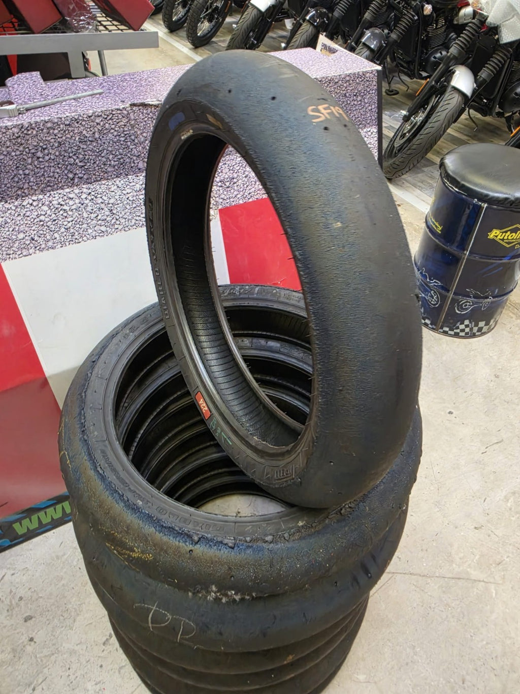 Pirelli Diablo Superbike SC1 125/70-17 Used BSB Scrub Motorcycle Tyre - SF19