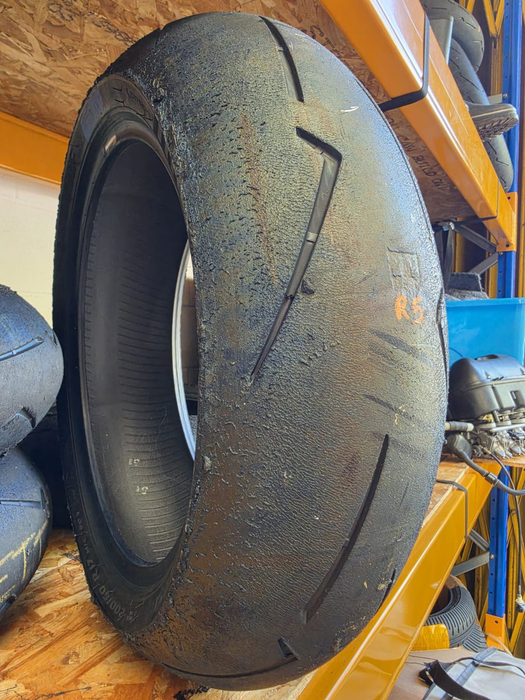 Pirelli Diablo Supercorsa Rear SC1 200/60-17 V4 Part worn scub motorcycle tyre