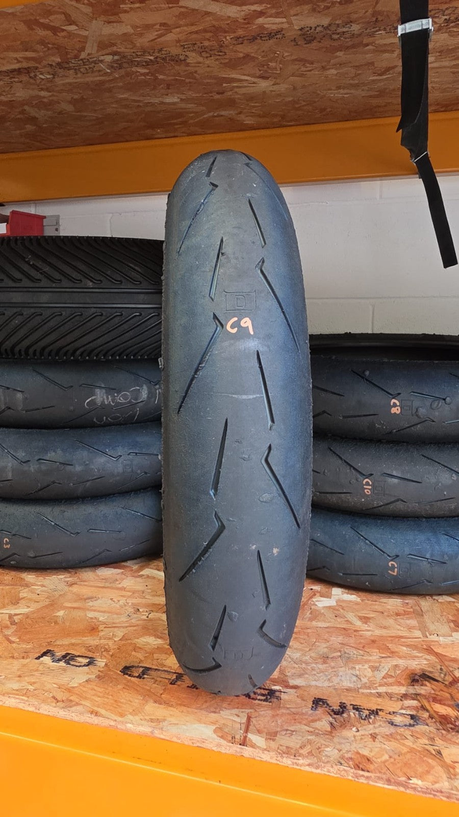 Pirelli Diablo Supercorsa SC1 V4 120/70-17 part worn front BSB scrub tyre