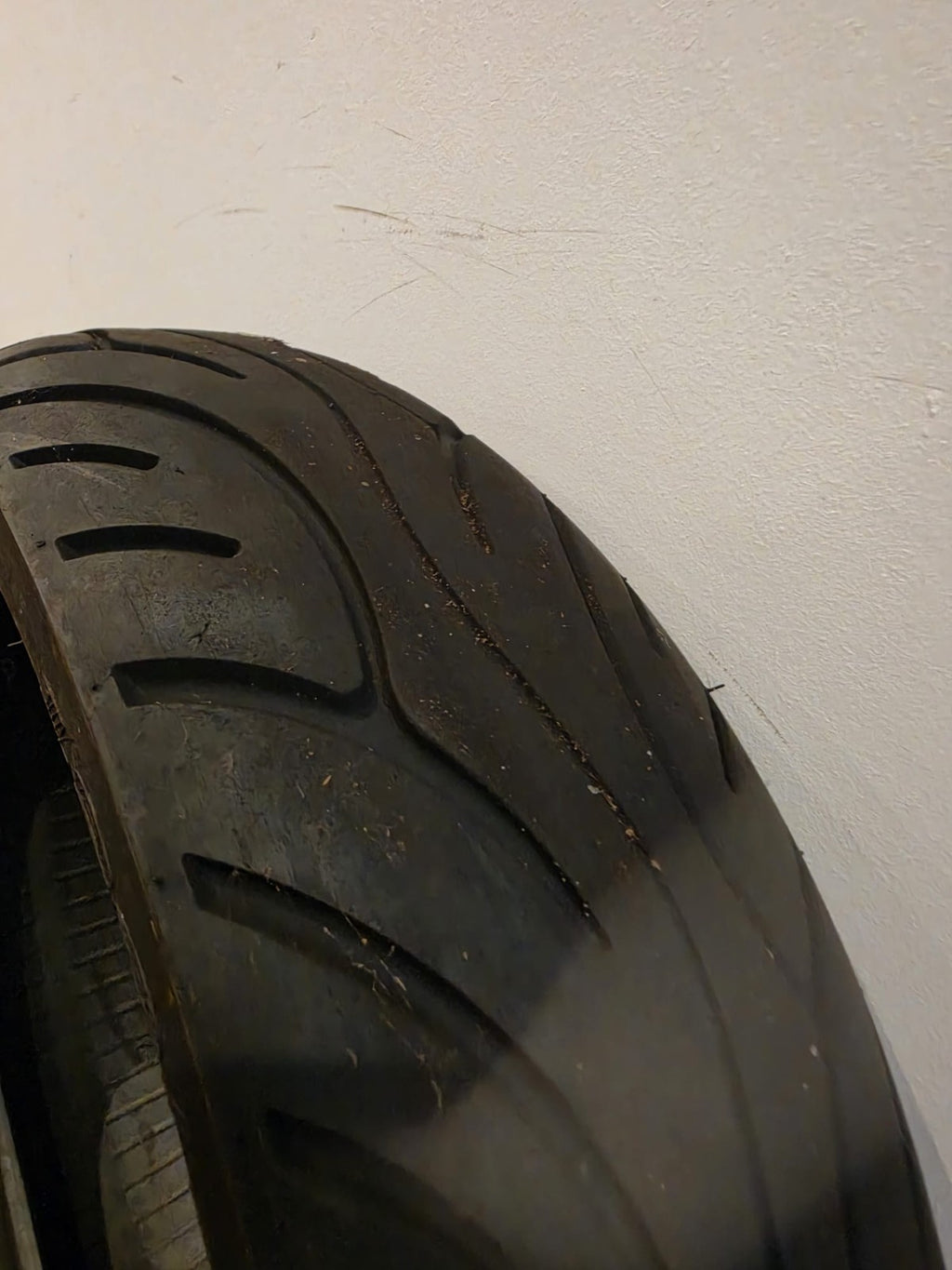 120/70/14 YUANXING PART WORN MOTORCYCLE TYRE