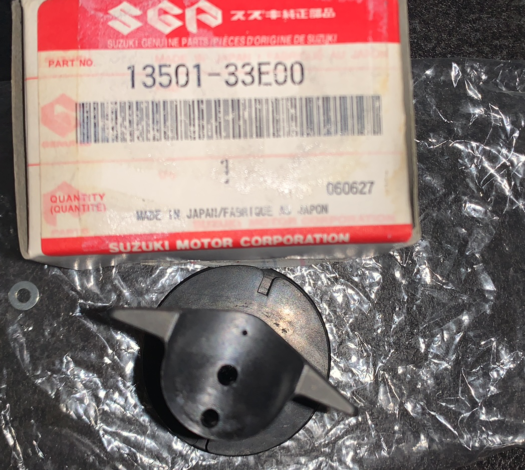 SUZUKI New Genuine  Valve, Piston, 13501-33E00 OEM