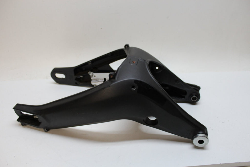 Brand New Genuine Yamaha XSR900 2016 Rear Swing Arm - B90-22110-00 OEM
