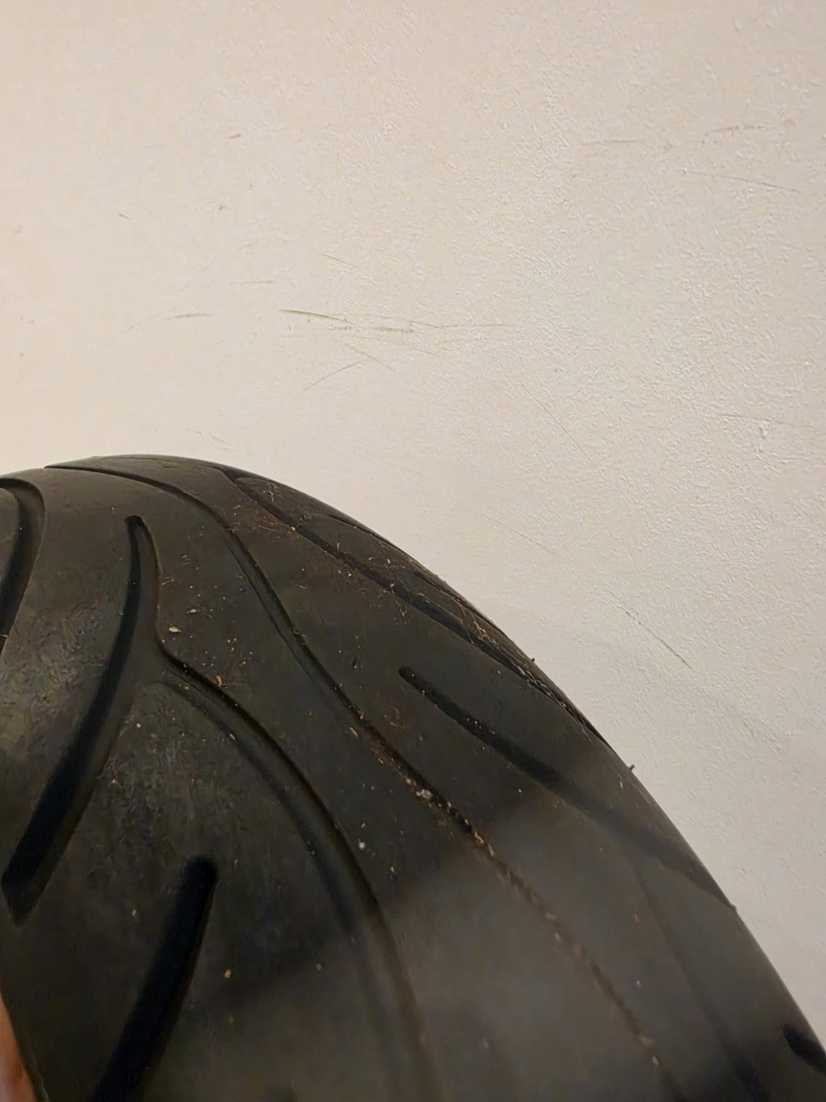 120/70/14 YUANXING PART WORN MOTORCYCLE TYRE