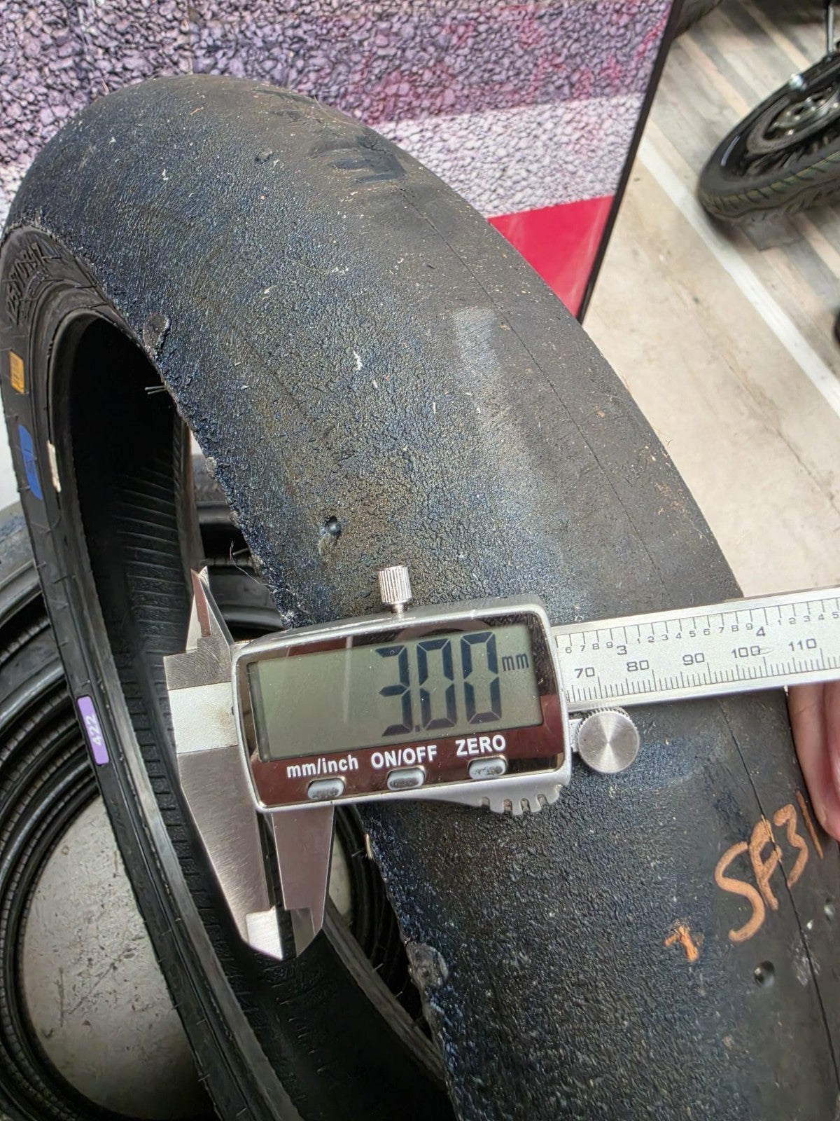 Pirelli Diablo Superbike SC1 125/70-17 Used BSB Scrub Motorcycle Tyre - SF31