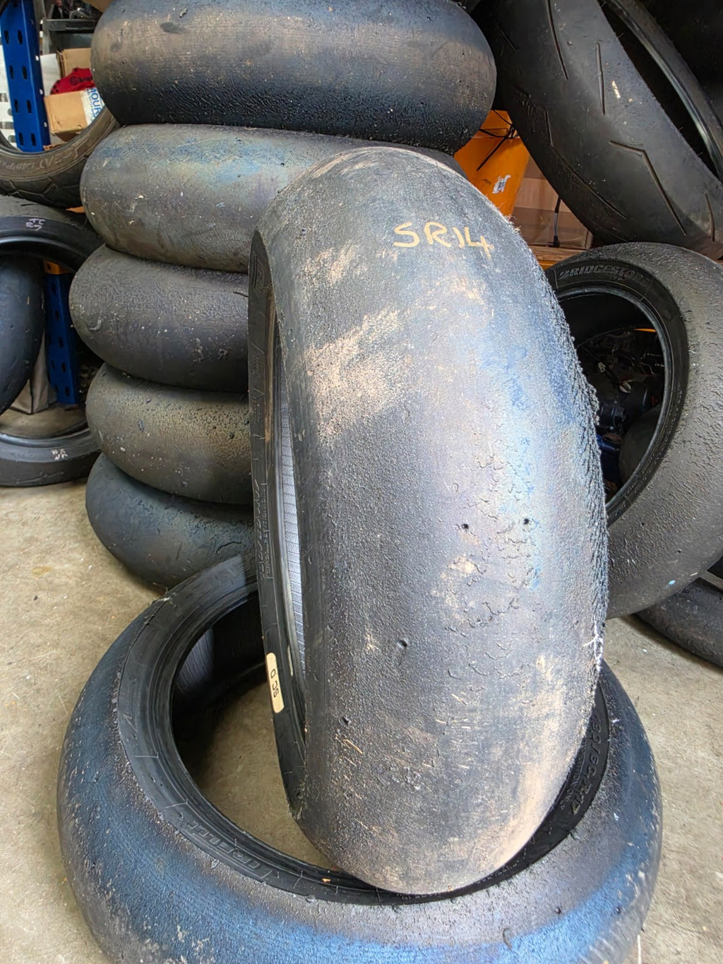 Pirelli Diablo Superbike SC0 190/60-17 Used BSB Scrub Motorcycle Tyre - SR14