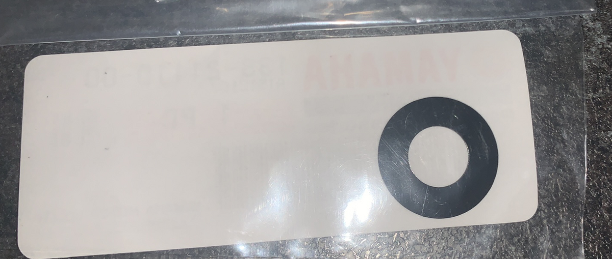 New Genuine YAMAHA Seal 1, YZFR6   13S-2111D-00