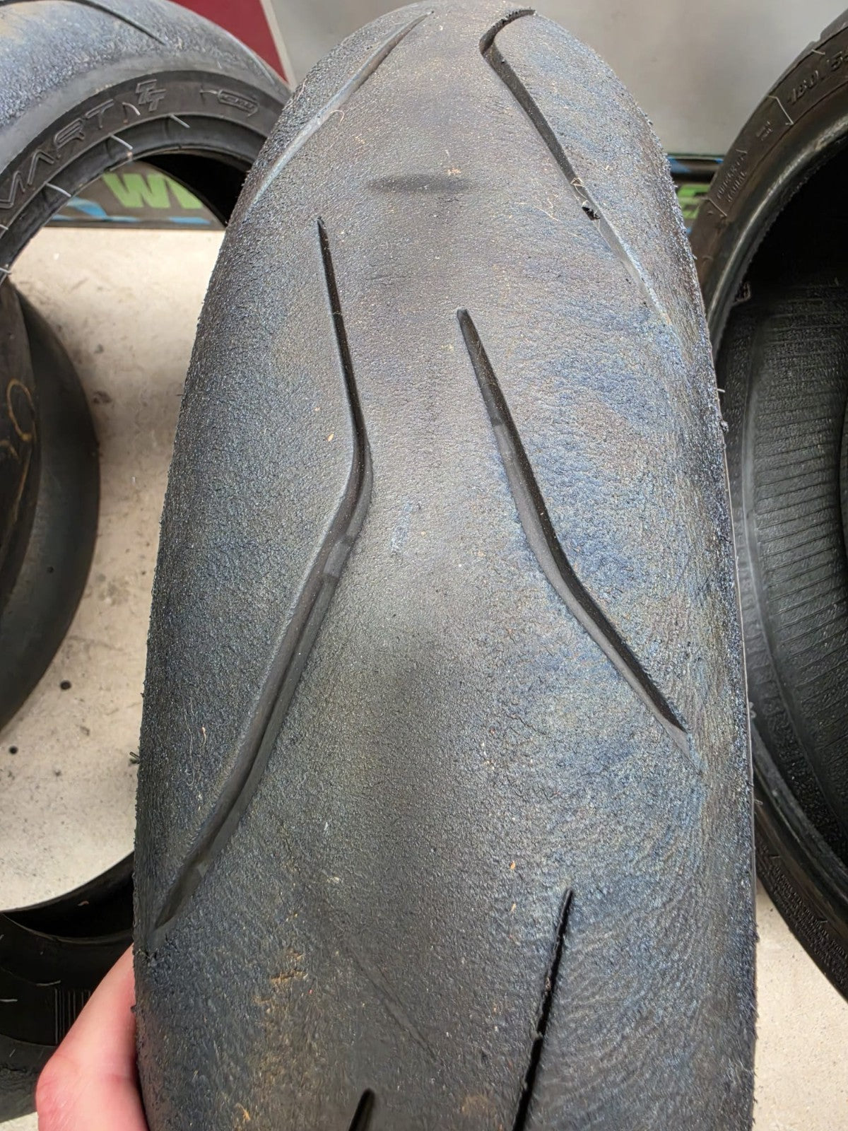 Dunlop SportSmart TT- grade A tyres