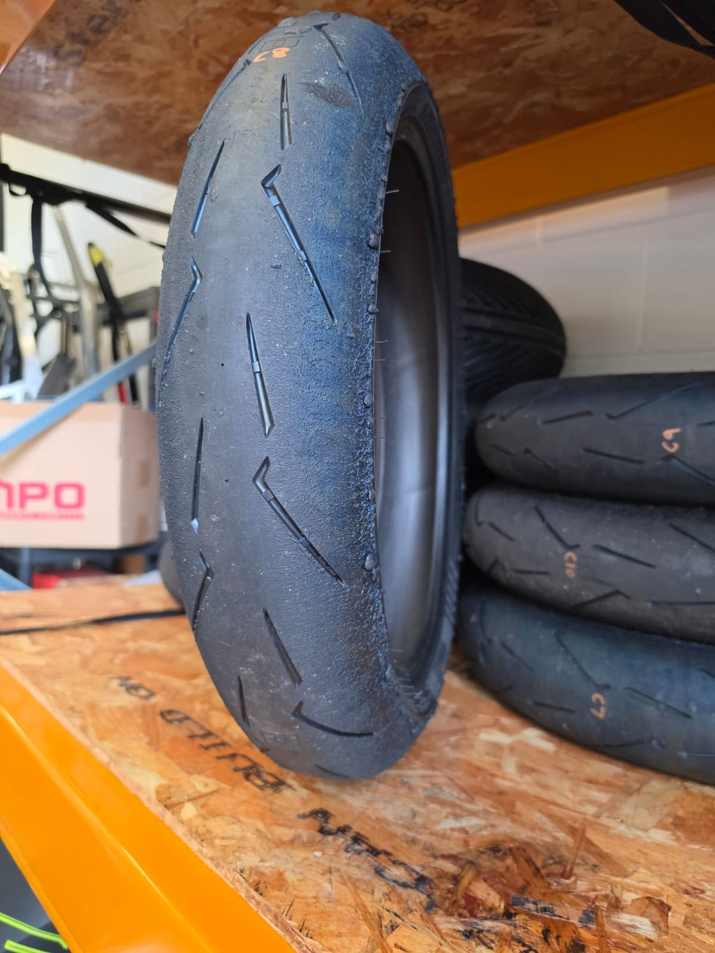 Pirelli Diablo Supercorsa SC1 V4 120/70-17 part worn front BSB scrub tyre