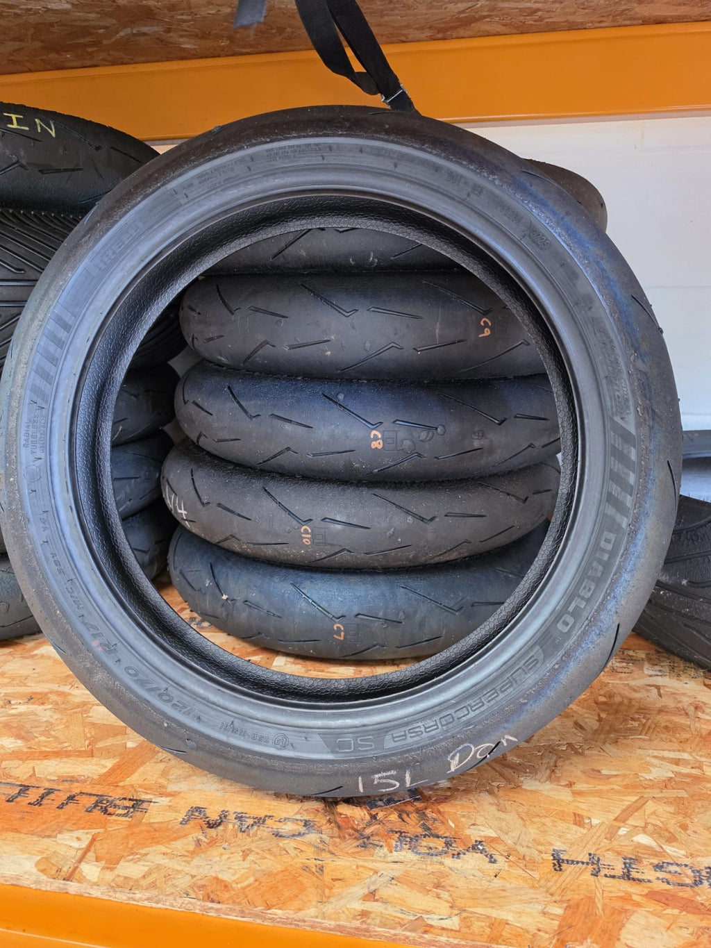 Pirelli Diablo Supercorsa SC1 V4 120/70-17 Grade A worn front BSB scrub tyre