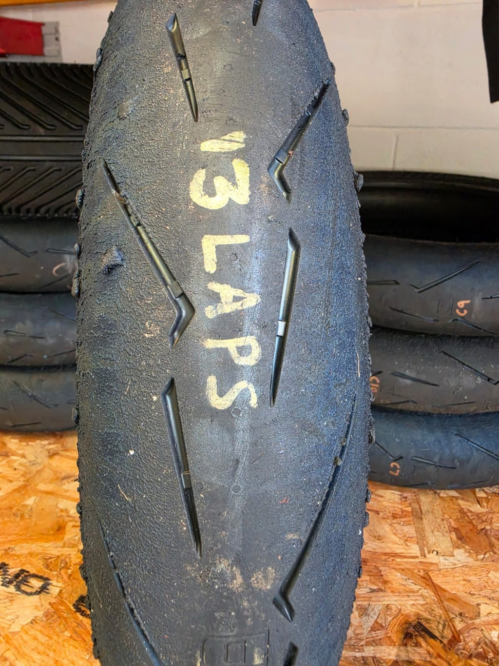 Pirelli Diablo Supercorsa SC1 V4 120/70-17 part worn front BSB scrub tyre