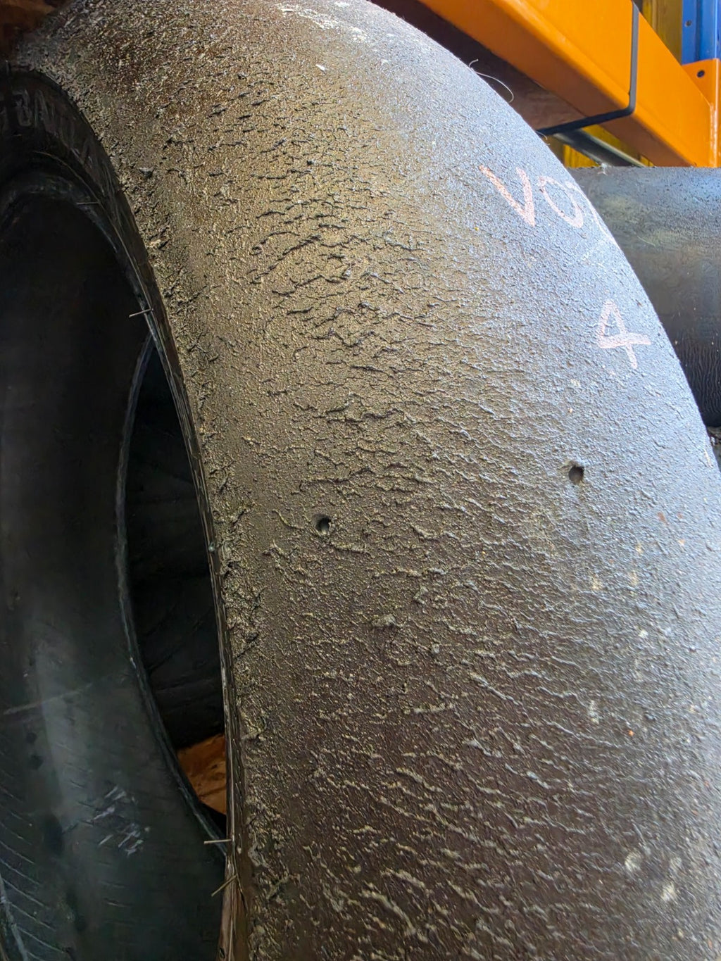 Bridgestone Racing Battlax V02 medium Part worn Rear Racing Slick 200/660- 17
