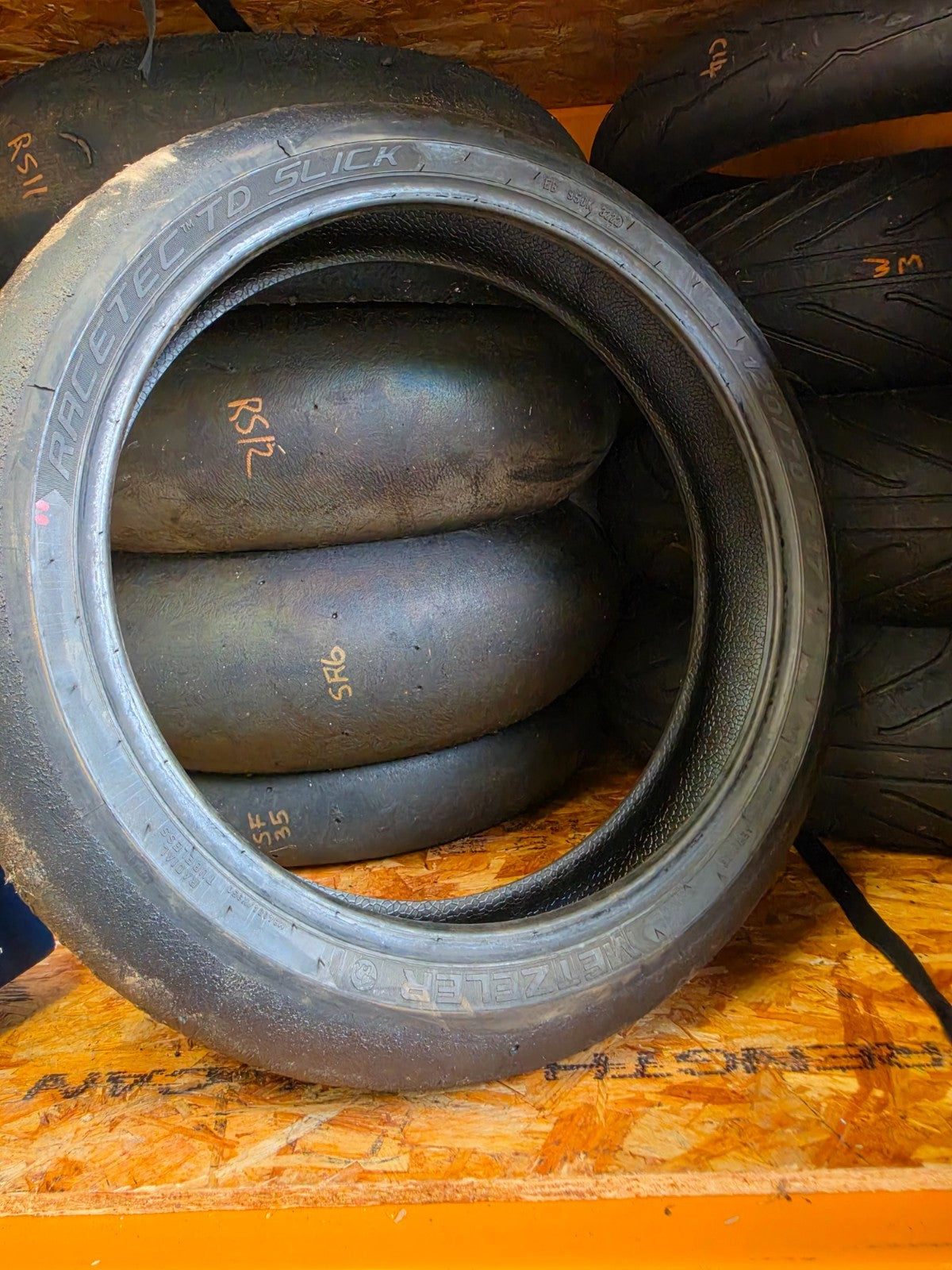 Metzeler Racetec Track Day Slicks 120 70 17 UN USED EDGE GRIP part worn