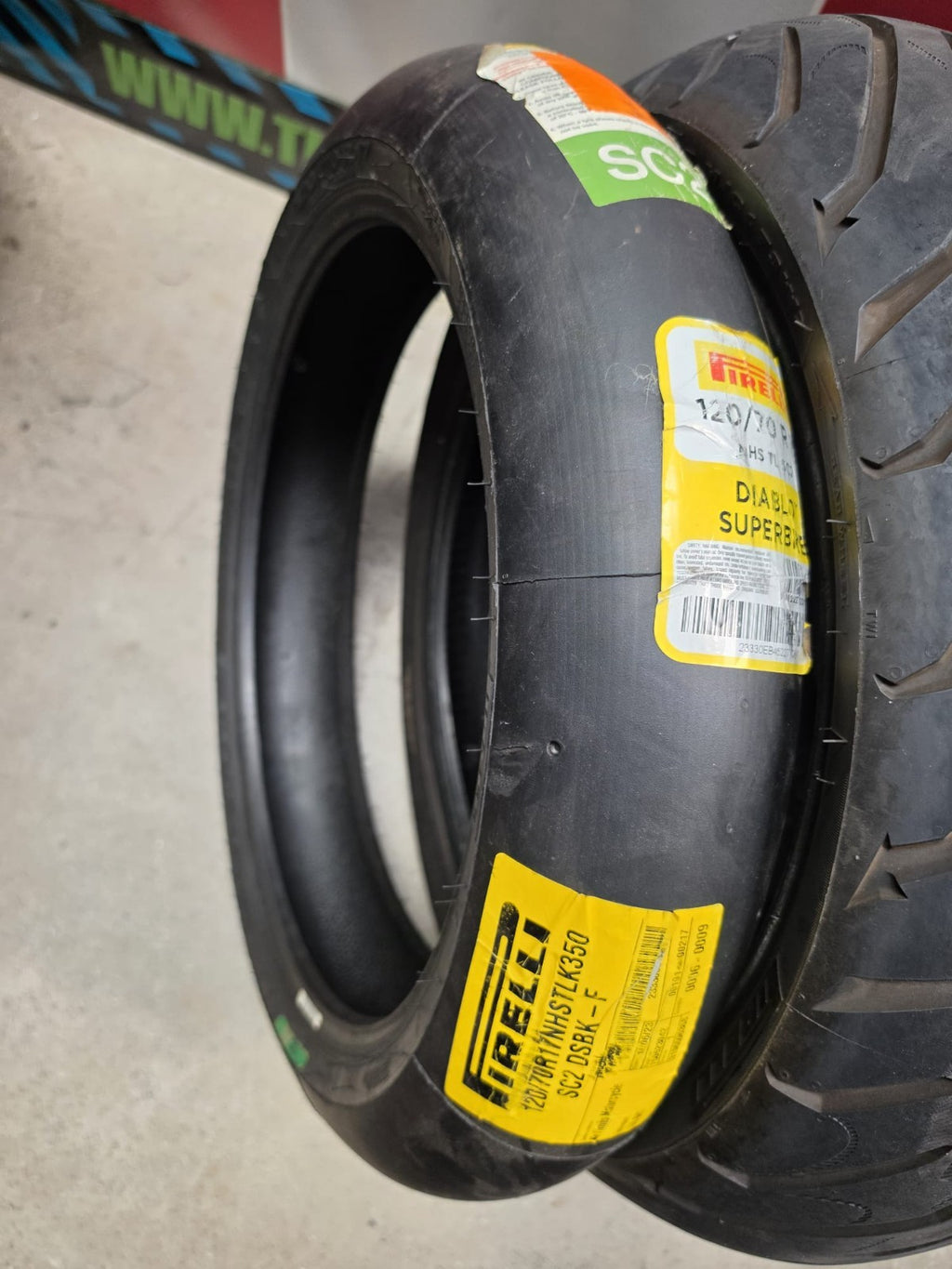 BRAND NEW Diablo SUperbike SC2 slick tyre