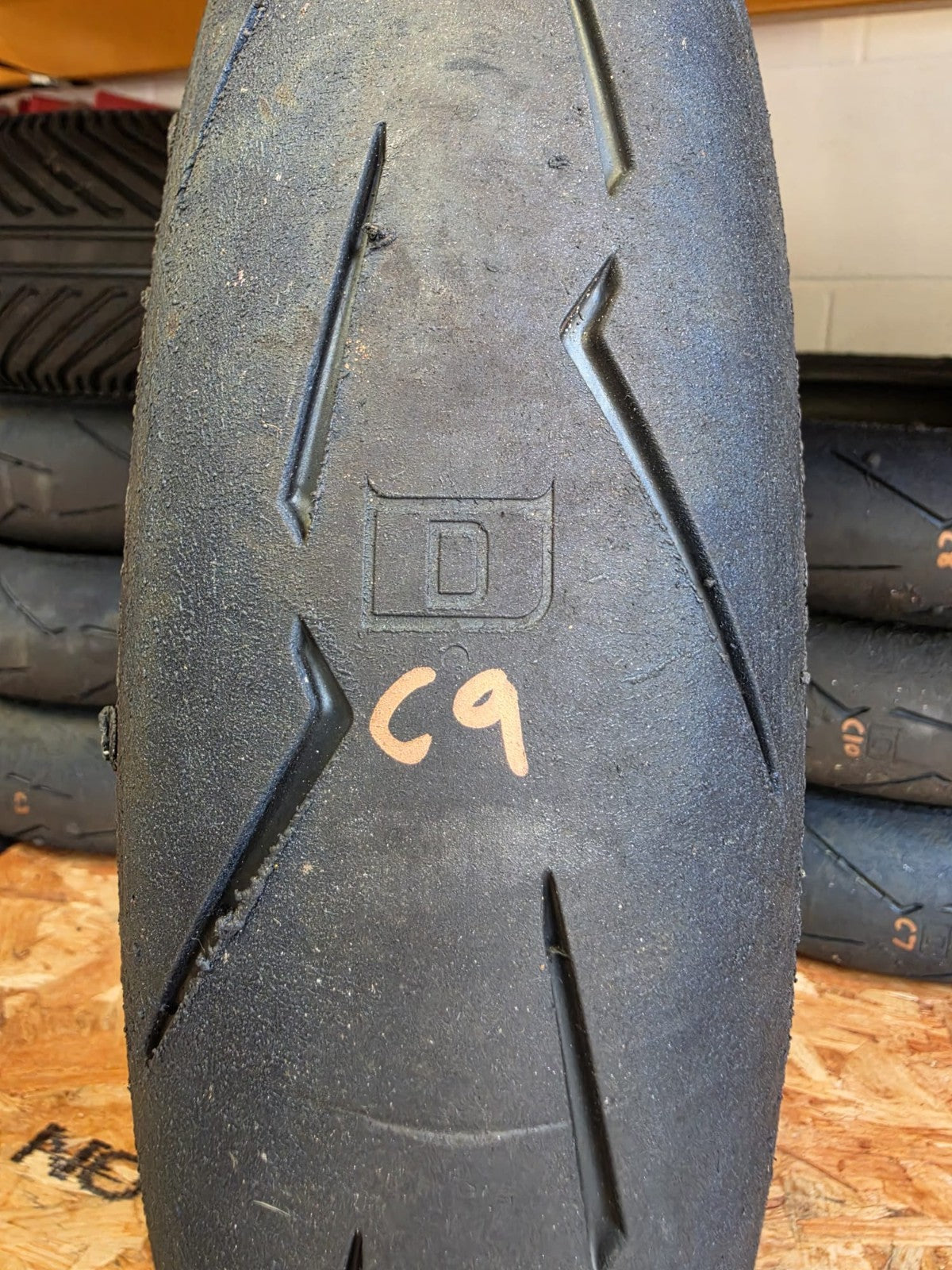 Pirelli Diablo Supercorsa SC1 V4 120/70-17 part worn front BSB scrub tyre