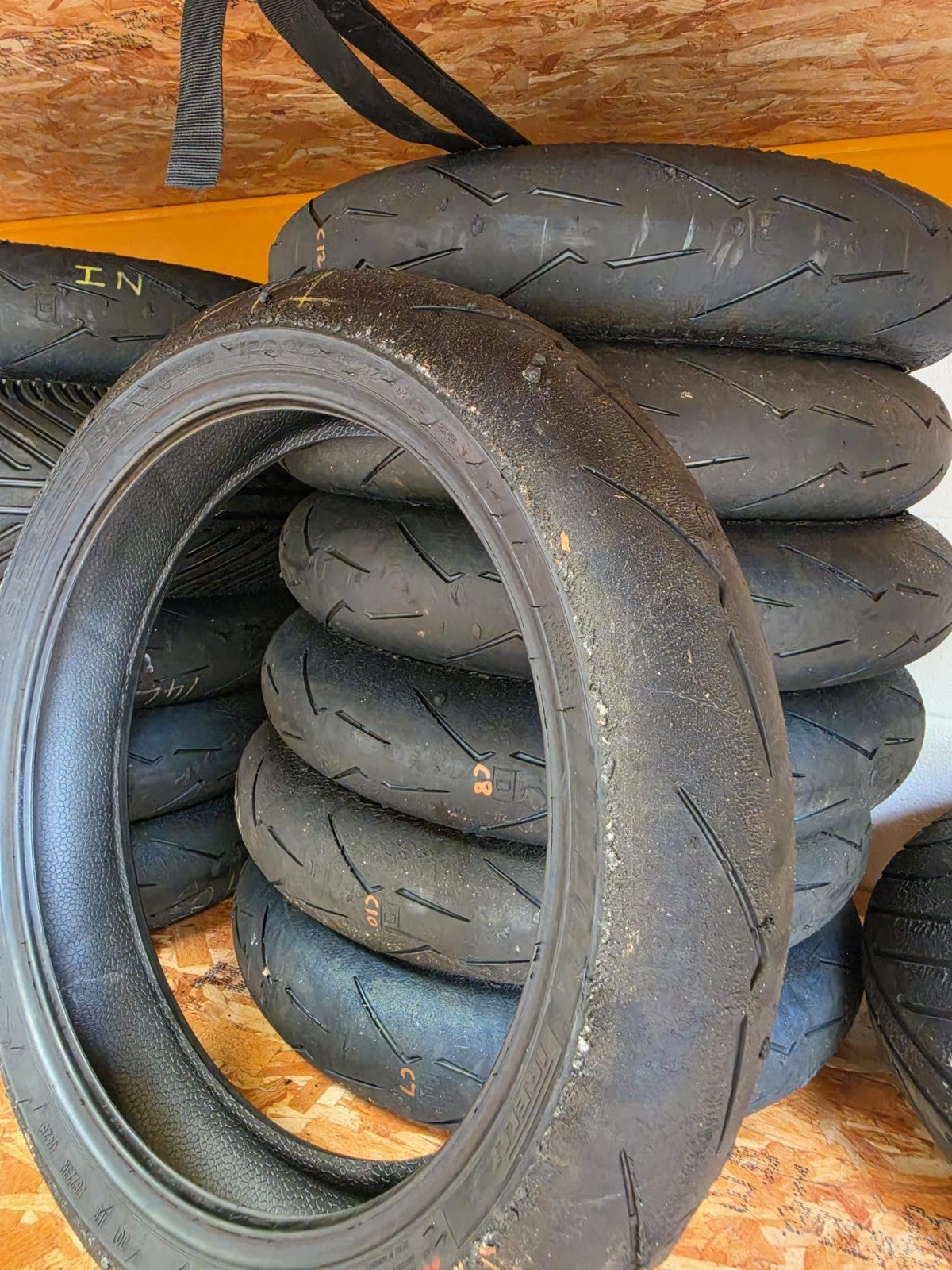Pirelli Diablo Supercorsa SC1 V4 120/70-17 part worn front BSB scrub tyre 2026