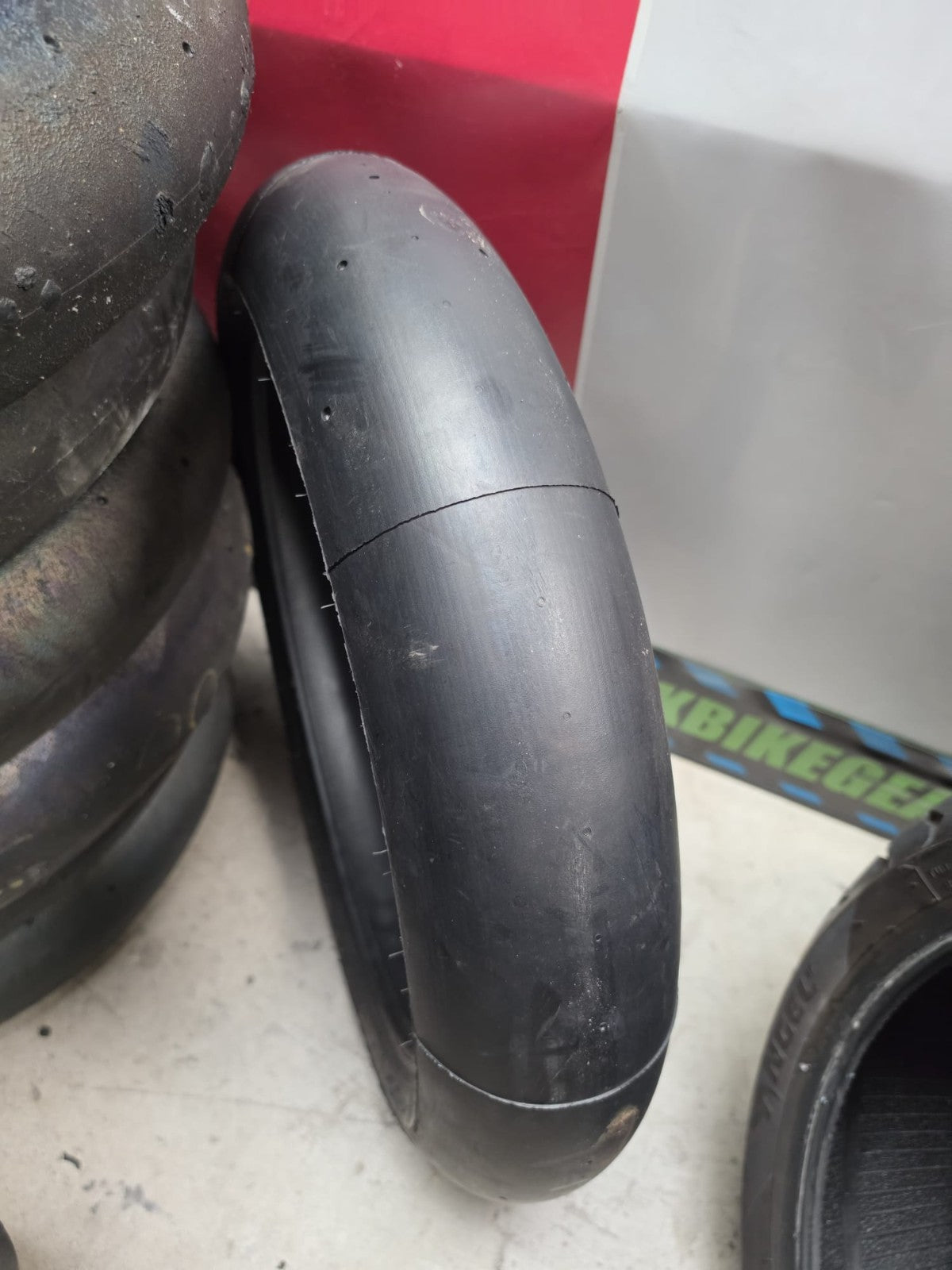 BRAND NEW Diablo SUperbike SC2 slick tyre