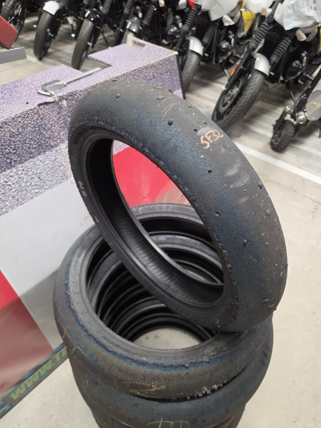 Pirelli Diablo Superbike SC1 125/70-17 Used BSB Scrub Motorcycle Tyre - SF32