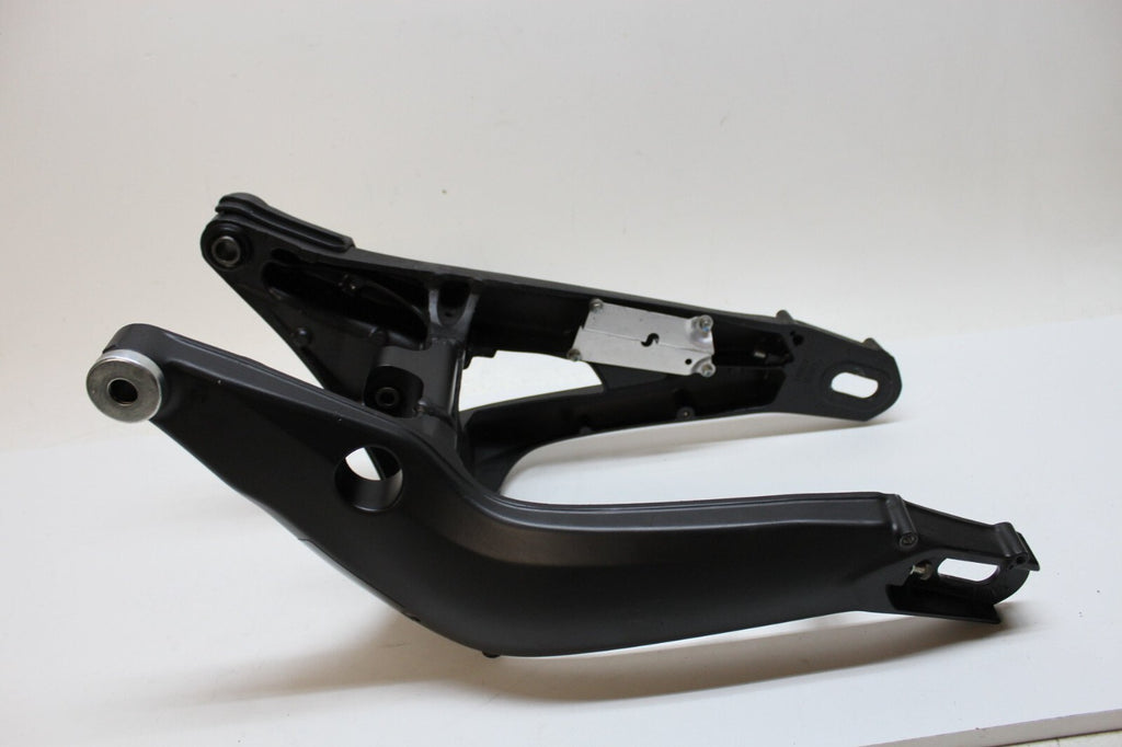 Brand New Genuine Yamaha XSR900 2016 Rear Swing Arm - B90-22110-00 OEM