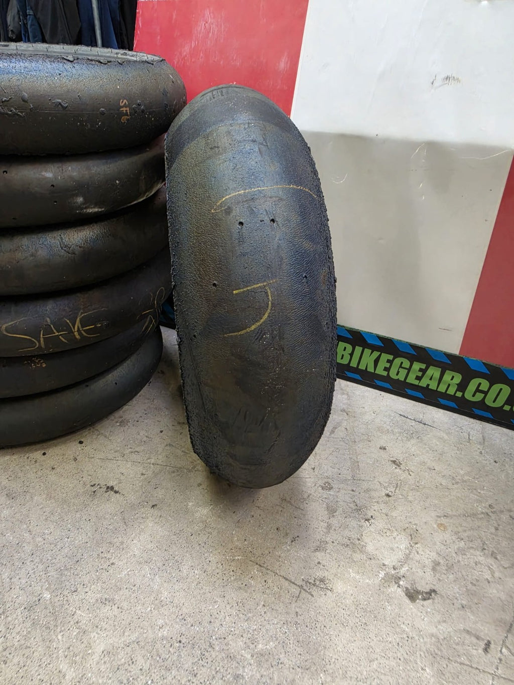 Pirelli Diablo Superbike SCX 120/70-17 Used BSB Scrub Motorcycle Tyre - SR3