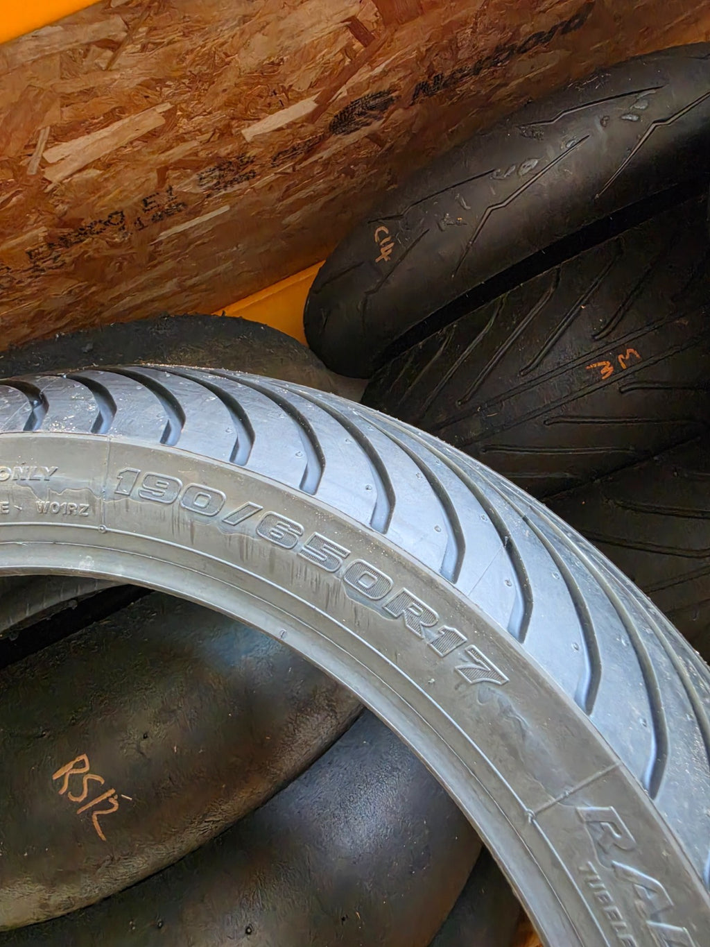 Bridgestone Motorcycle Wet Tyres 120/70 17 + 190/55 17 New Unused Race Wet Set