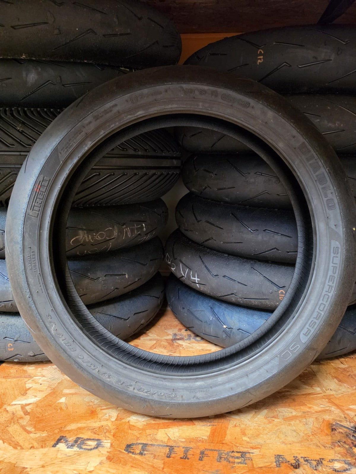 Pirelli Diablo Supercorsa SC2 V3 120/70-17 part worn front BSB scrub tyre
