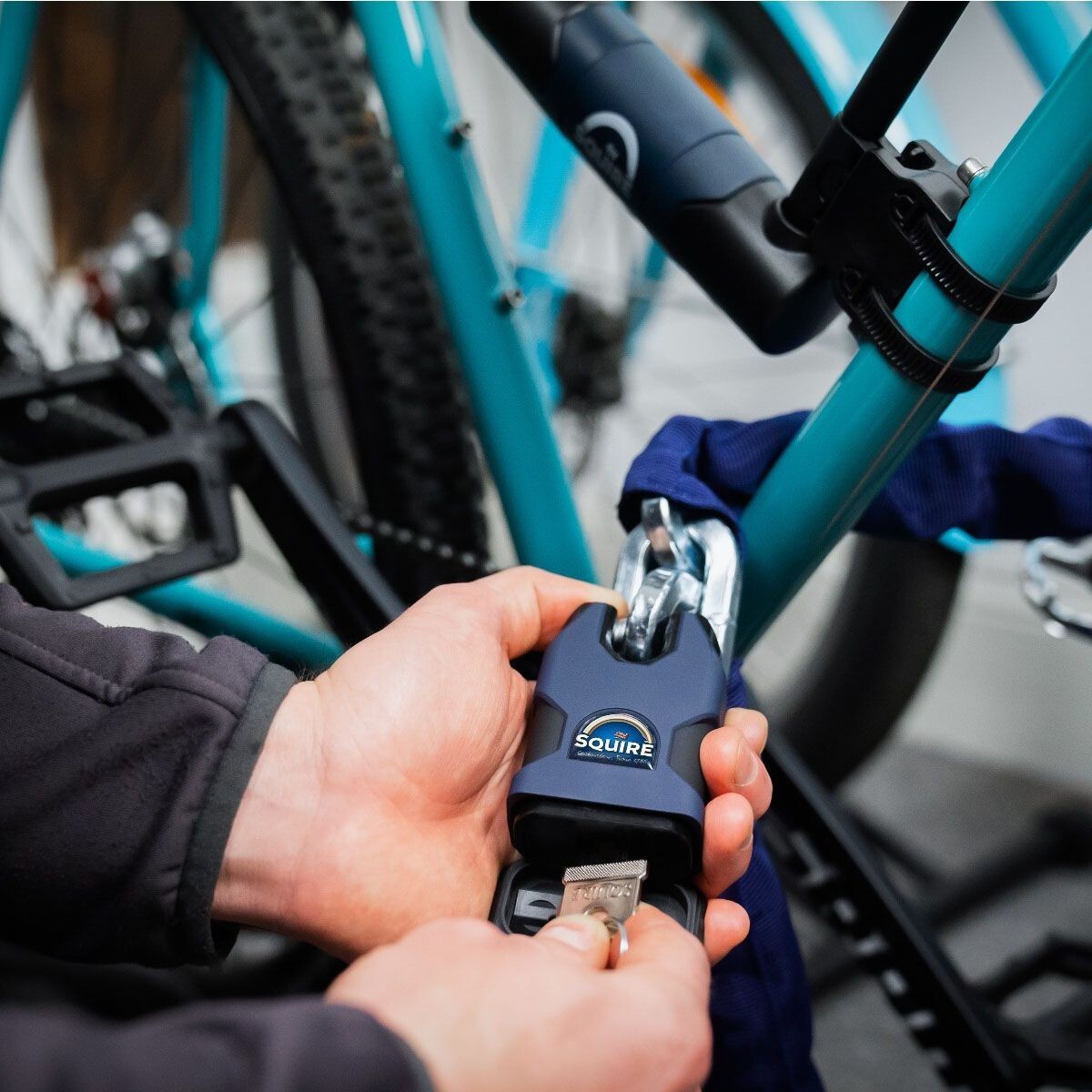 Motorcycle Bicycle Squire Immense XL 2 meter Chain 50mm Padlock - Gold/Diamond