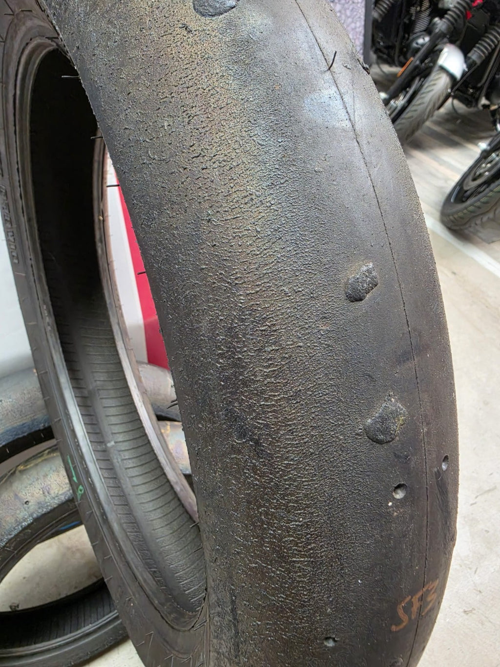 Pirelli Diablo Superbike SC1 125/70-17 Used BSB Scrub Motorcycle Tyre - SF3
