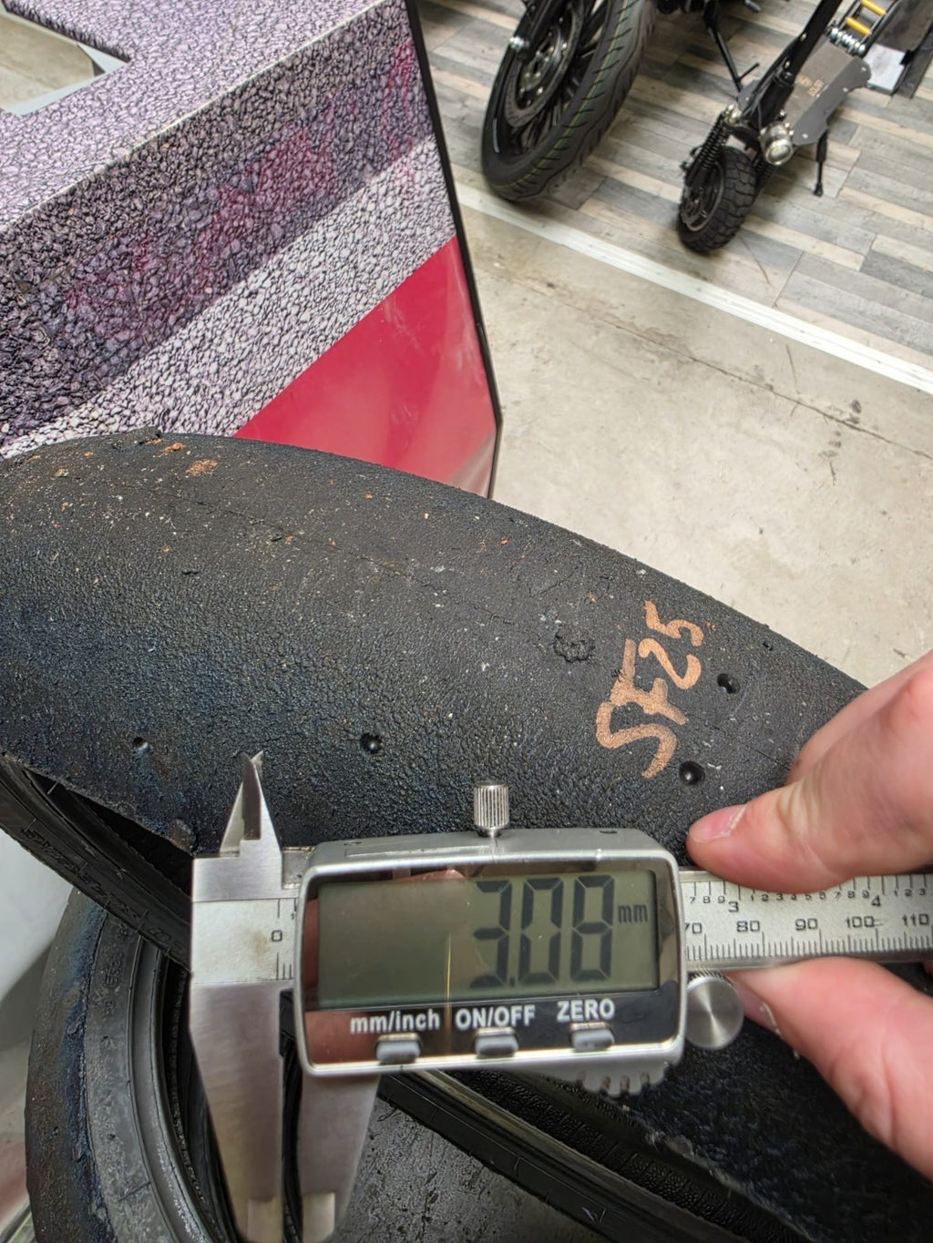 Pirelli Diablo Superbike SC1 125/70-17 Used BSB Scrub Motorcycle Tyre - SF25