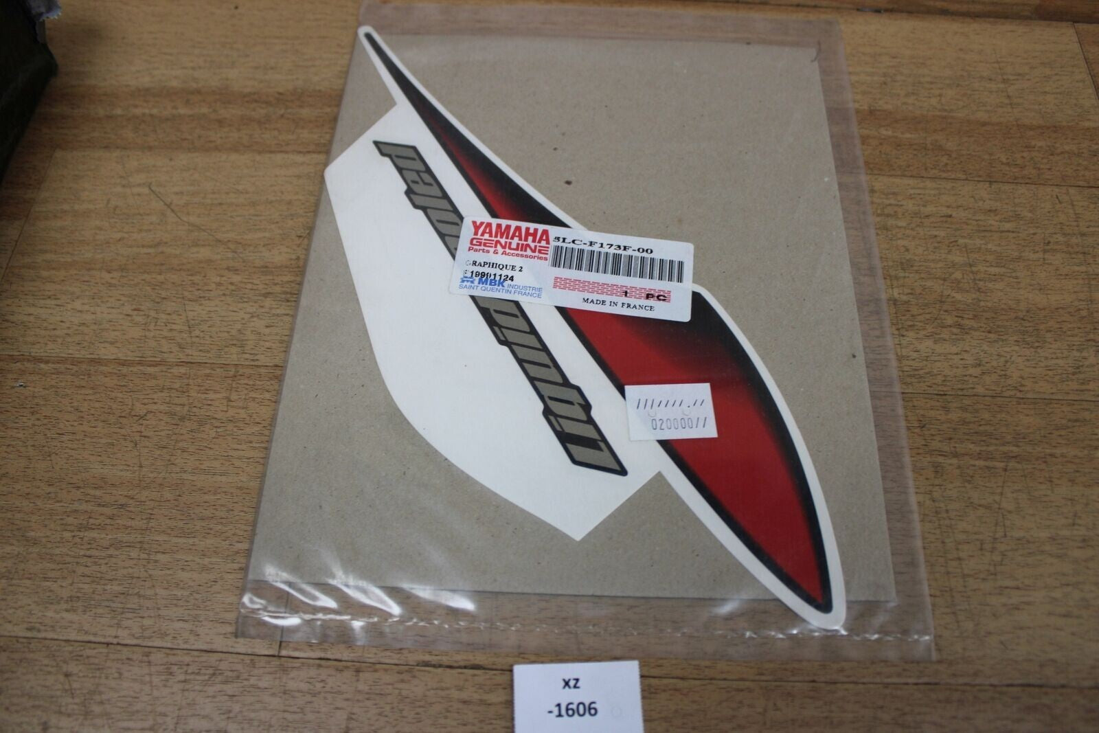 Genuine Yamaha YQ50 Aerox 2000 Decal Emblem Graphic - 5LC-F173F-00