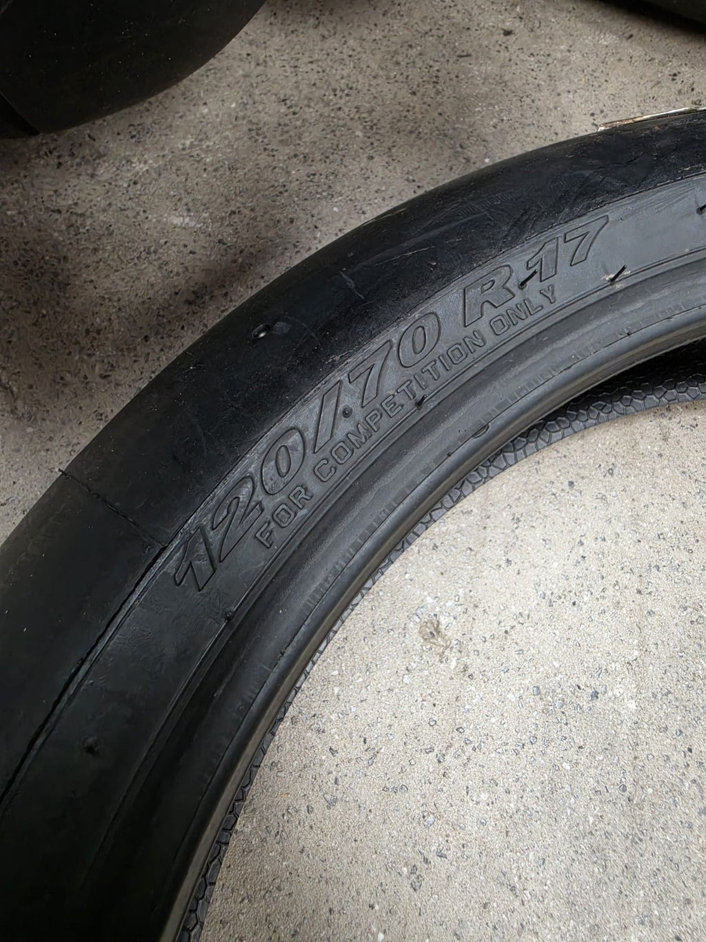 BRAND NEW Diablo SUperbike SC2 slick tyre