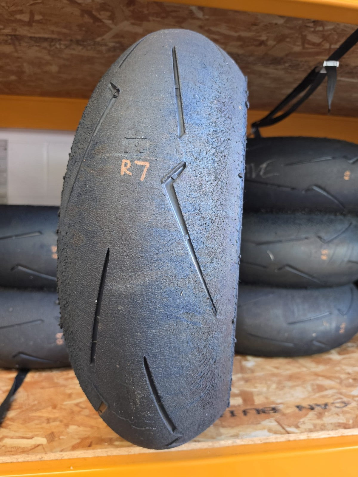 Pirelli Diablo Supercorsa Rear SC1 200/60-17 V4 Part worn scub motorcycle tyre