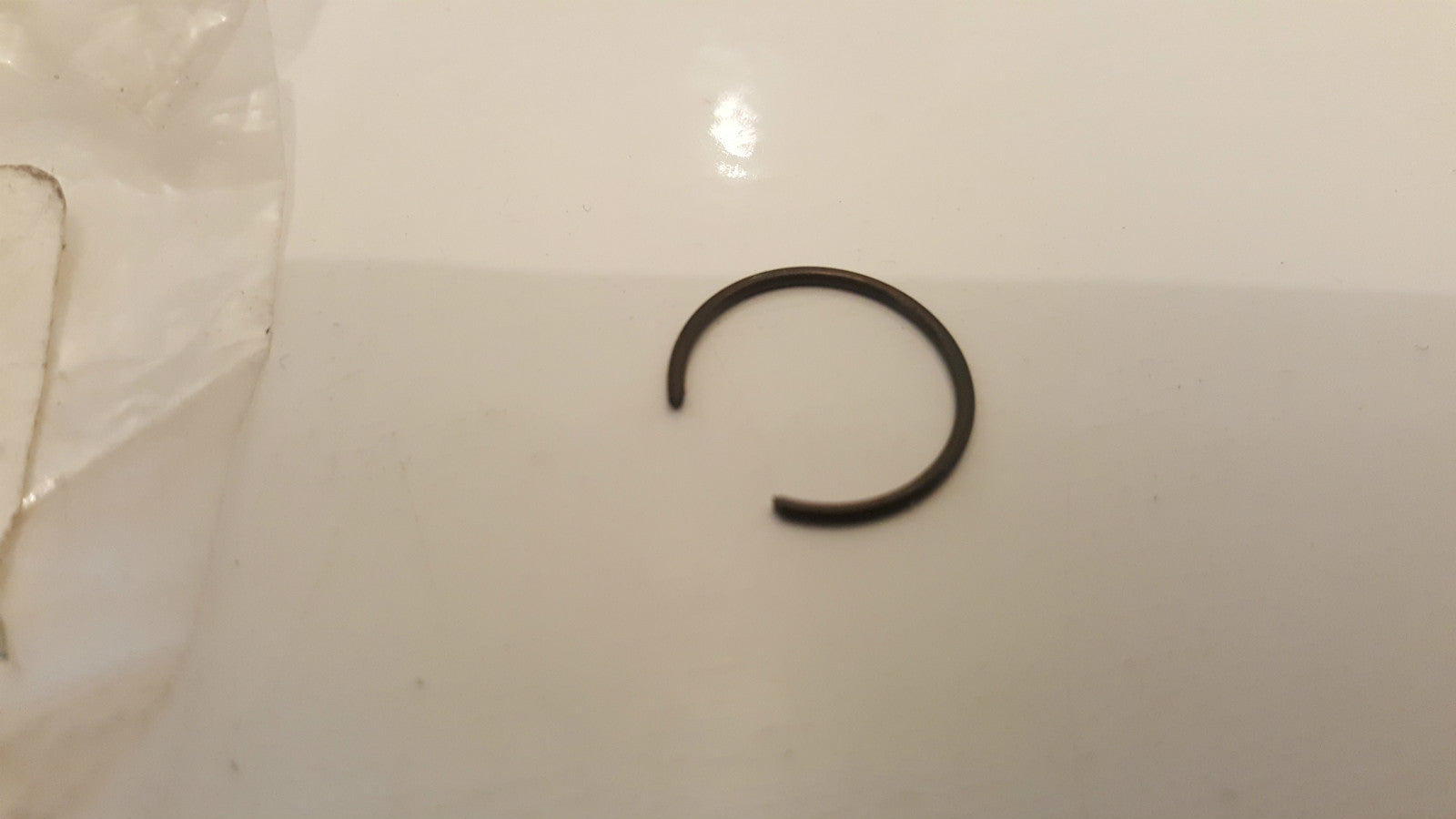 Genuine Yamaha Inner Circlip 93450-16115