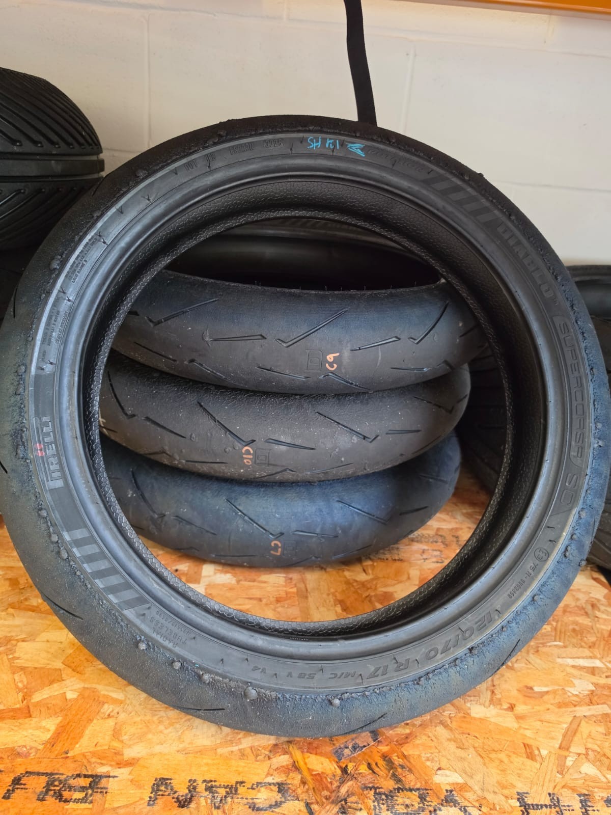 Pirelli Diablo Supercorsa SC1 V4 120/70-17 part worn front BSB scrub tyre