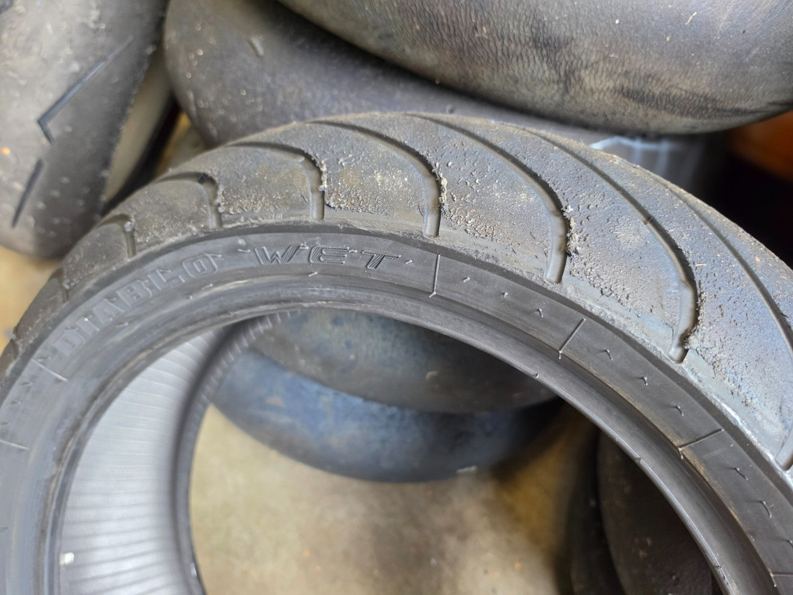 Pirelli Diablo Wet 200/60-17 part worn rear BSB scrub tyre, max feel W12
