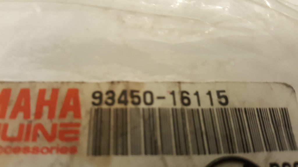 Genuine Yamaha Inner Circlip 93450-16115