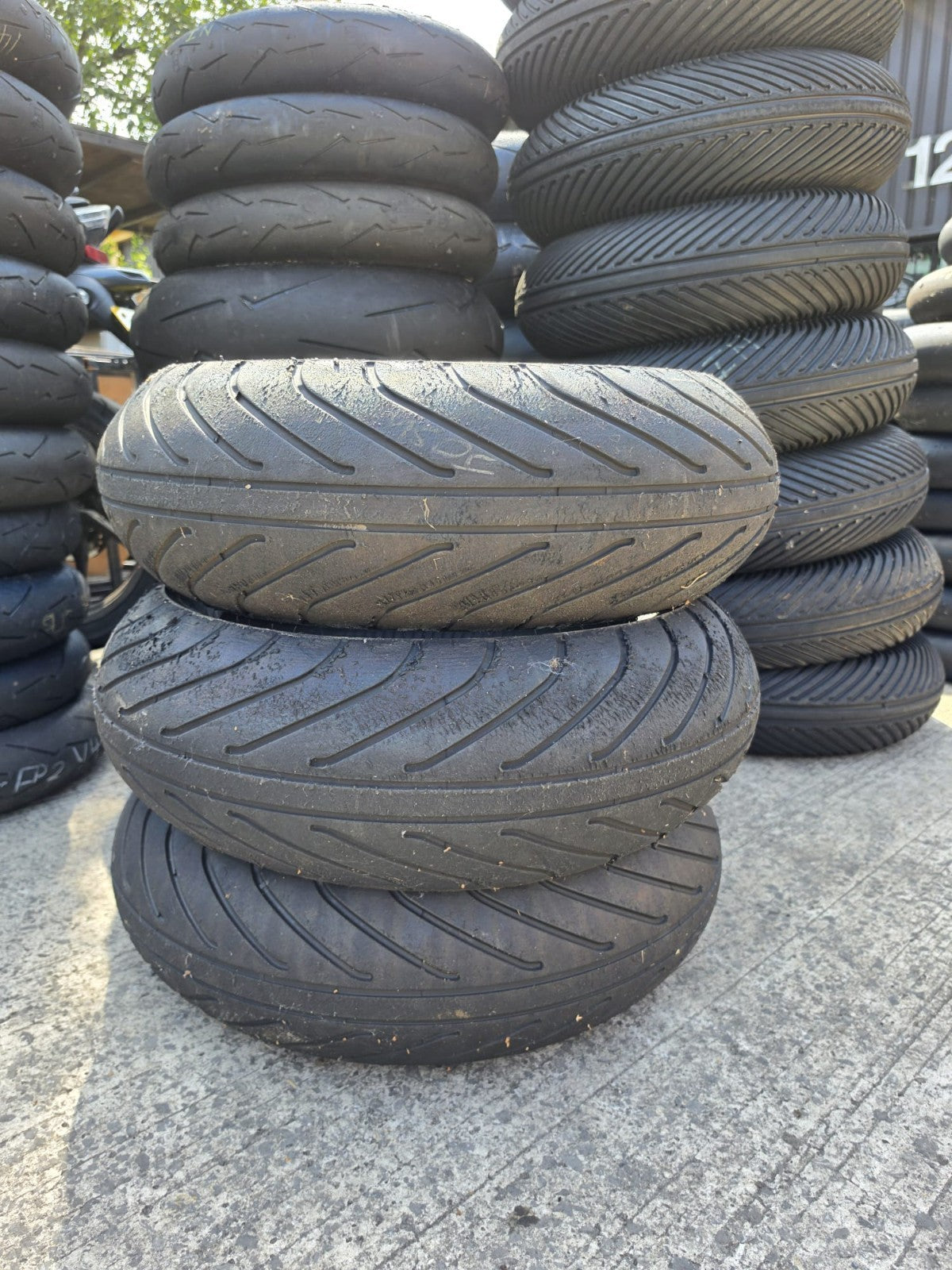 Pirelli Diablo Rain Rear SCR1 Part worn scub motorcycle tyre