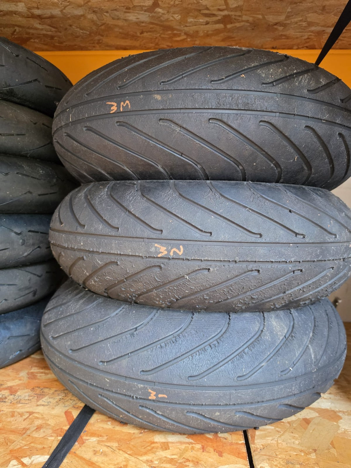 Pirelli Diablo Wet 200/60-17 part worn front BSB scrub tyre 2023