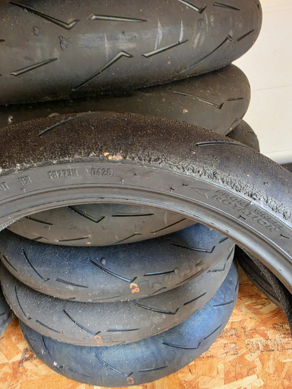 Pirelli Diablo Supercorsa SC1 V4 120/70-17 part worn front BSB scrub tyre 2026