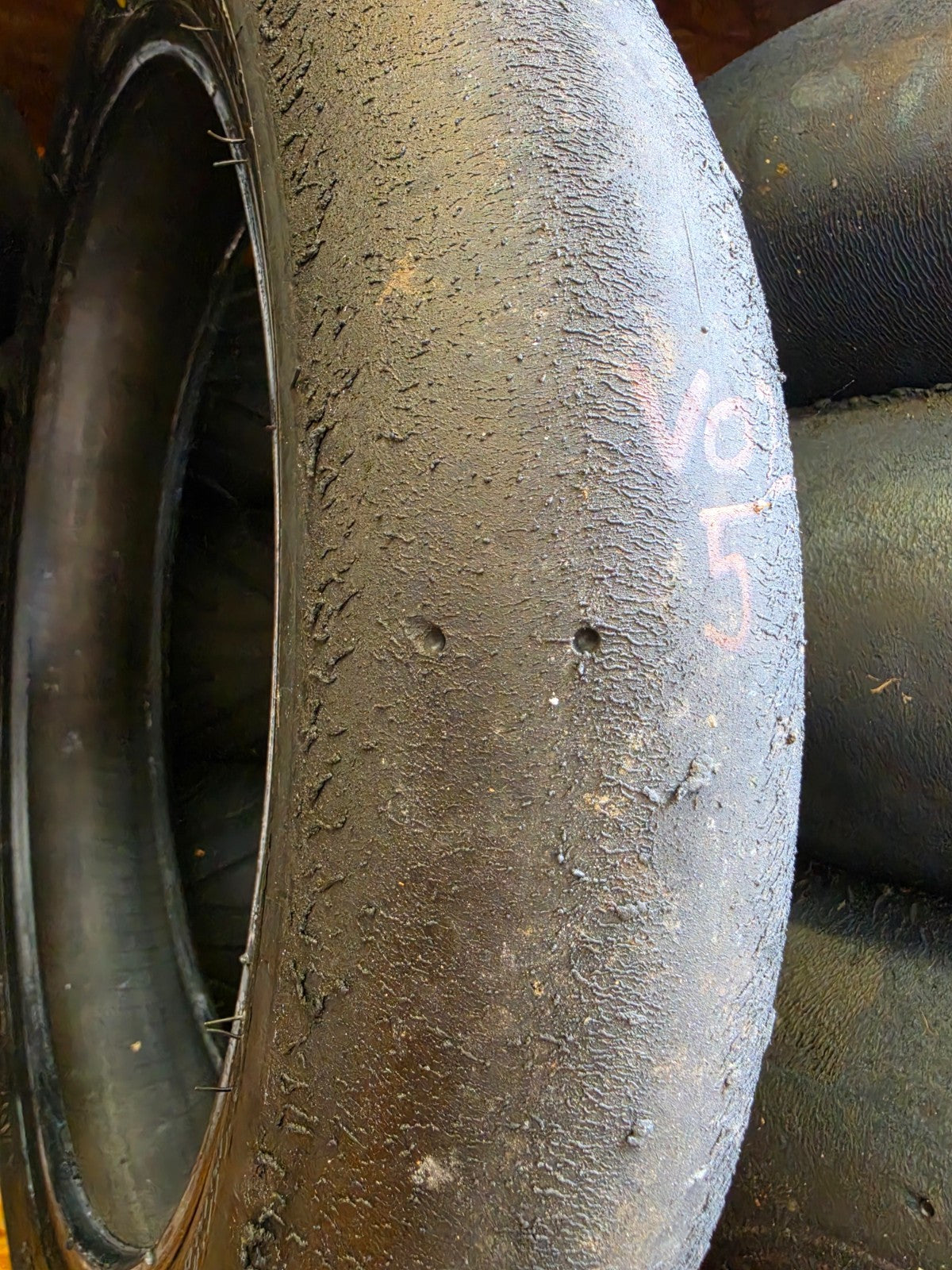 Bridgestone Battlax Racing V02 Front Racing Slick – 120 605 R17 – Soft Compound