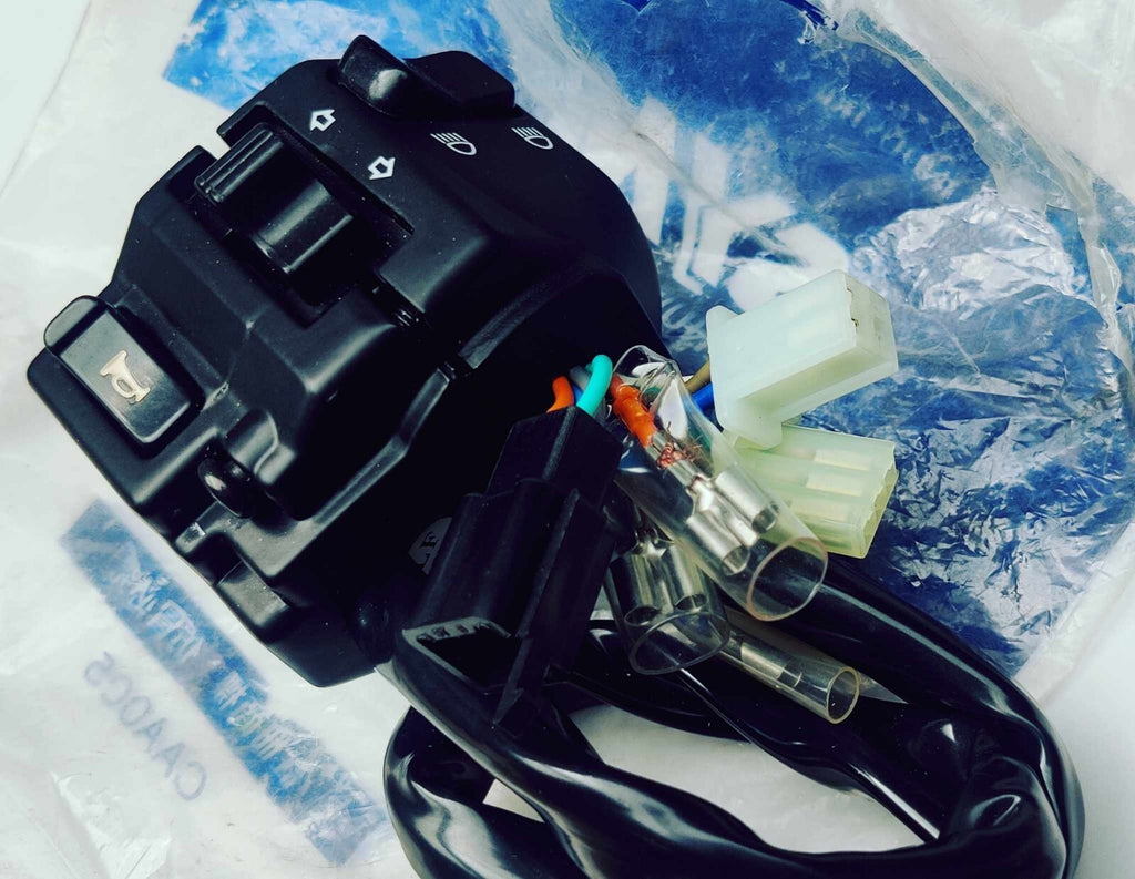 SYM New Genuine Part, Handlebar Indicator & Horn Switch    35200-N7B-E00